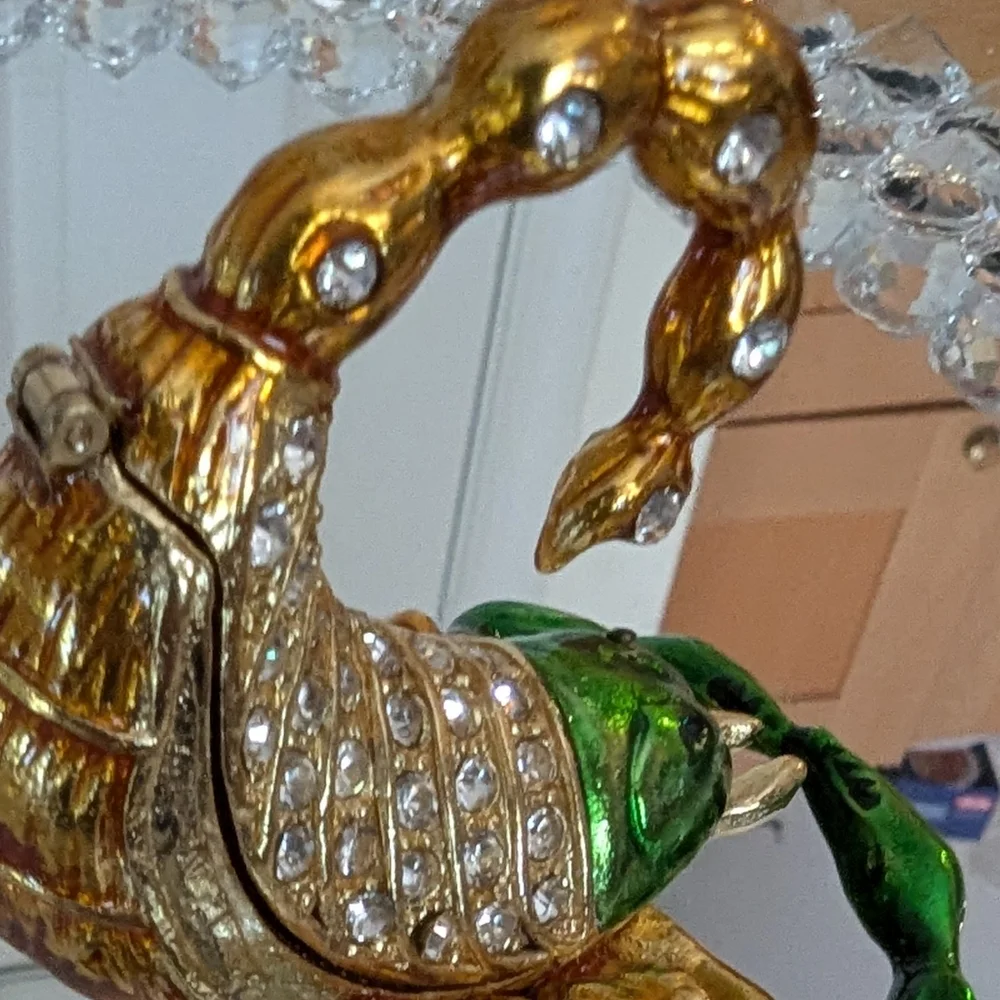 Scorpion Tchotchke Jewelry Trinket Box NIB